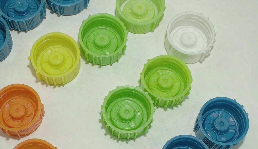 Algeria Convenience Store Long Shelf Vape packaging detail