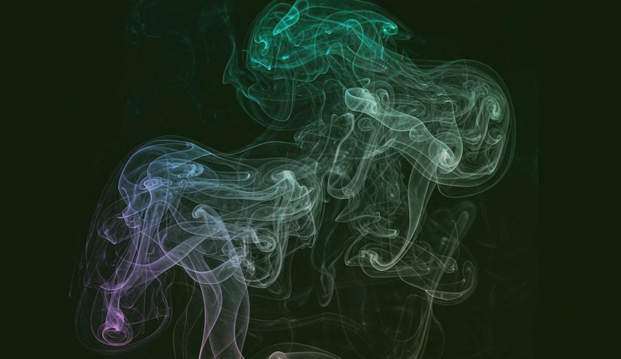 Algeria Convenience Store Long Shelf Vape packaging detail