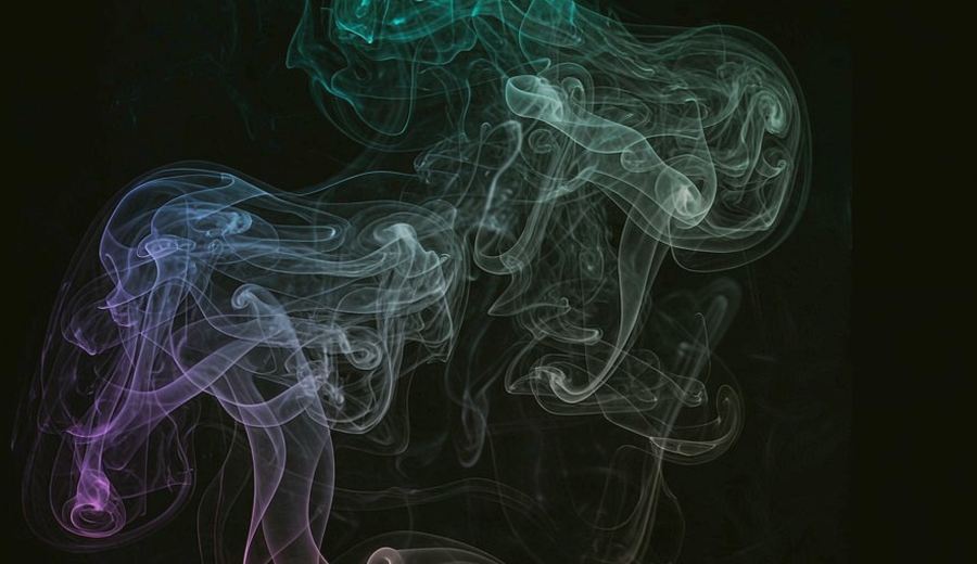Algeria Convenience Store Long Shelf Vape shipment preparation