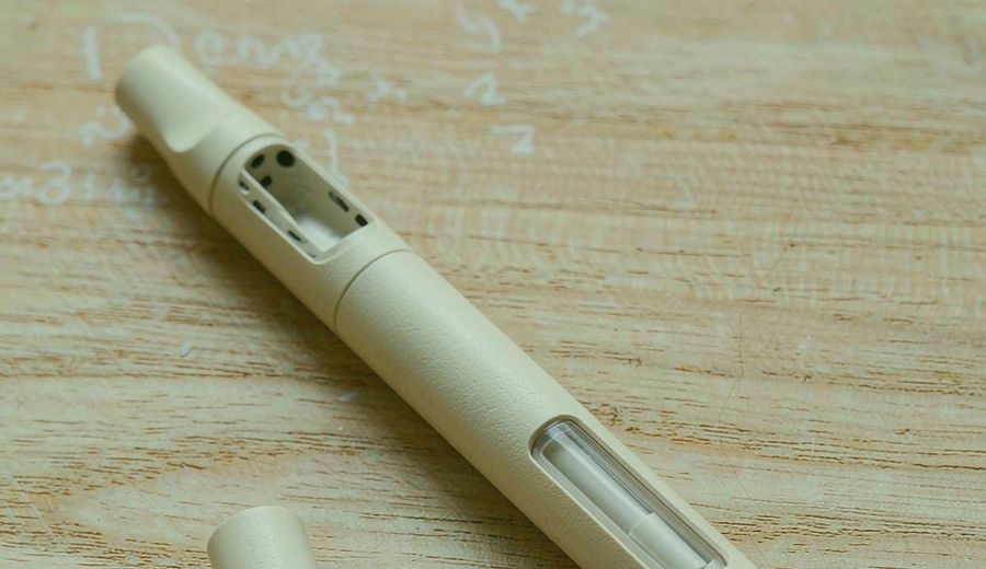 Algeria Convenience Store Long Shelf Vape packaging detail