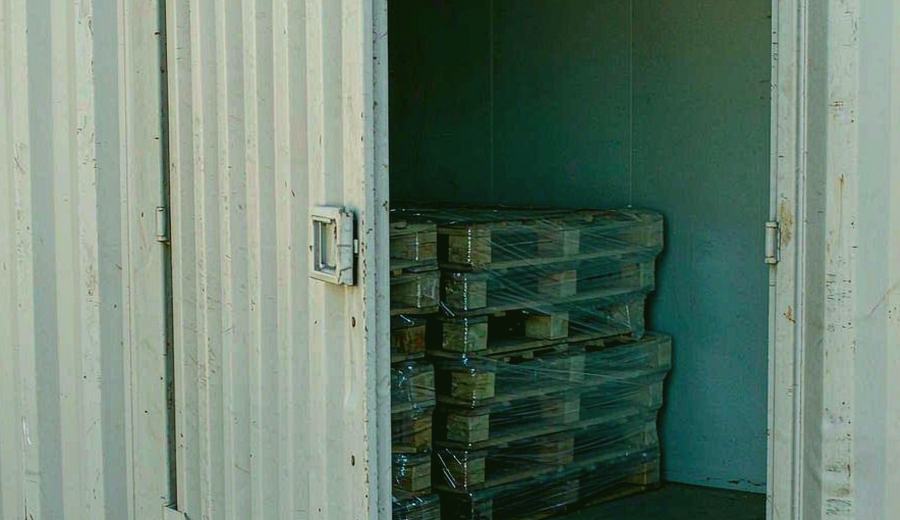 Algeria Convenience Store Long Shelf Vape packaging detail